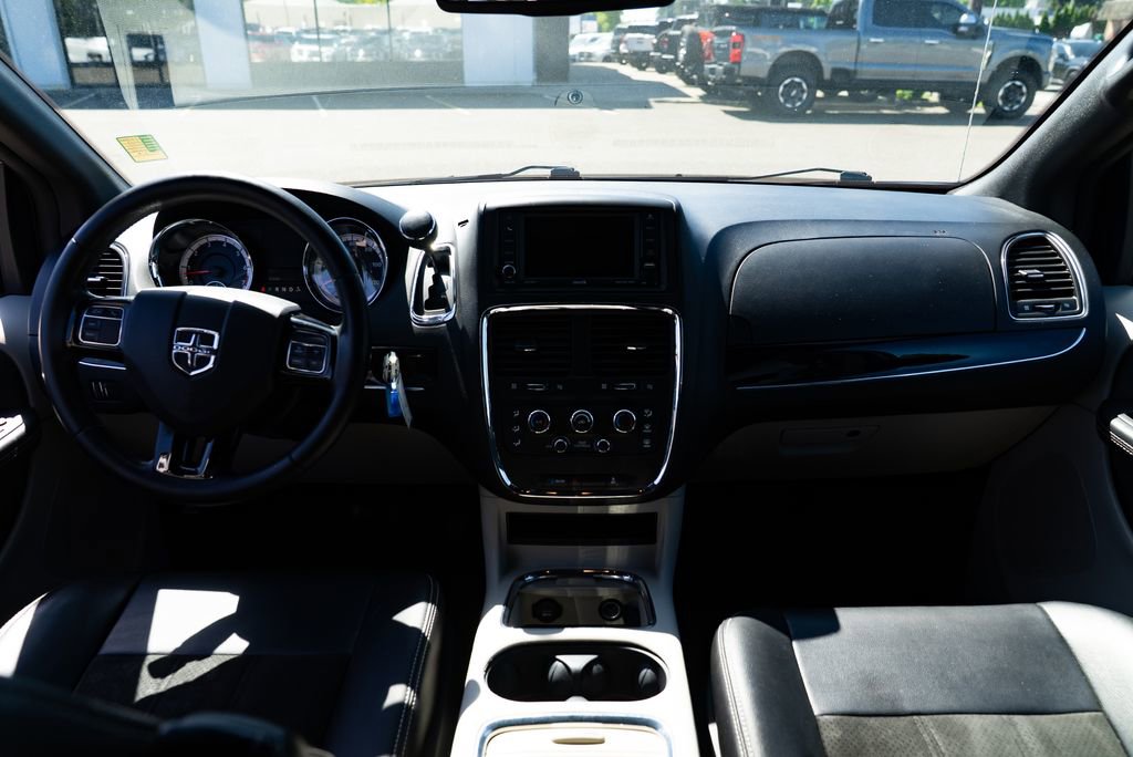 Used 2019 Dodge Grand Caravan SXT FWD image 8