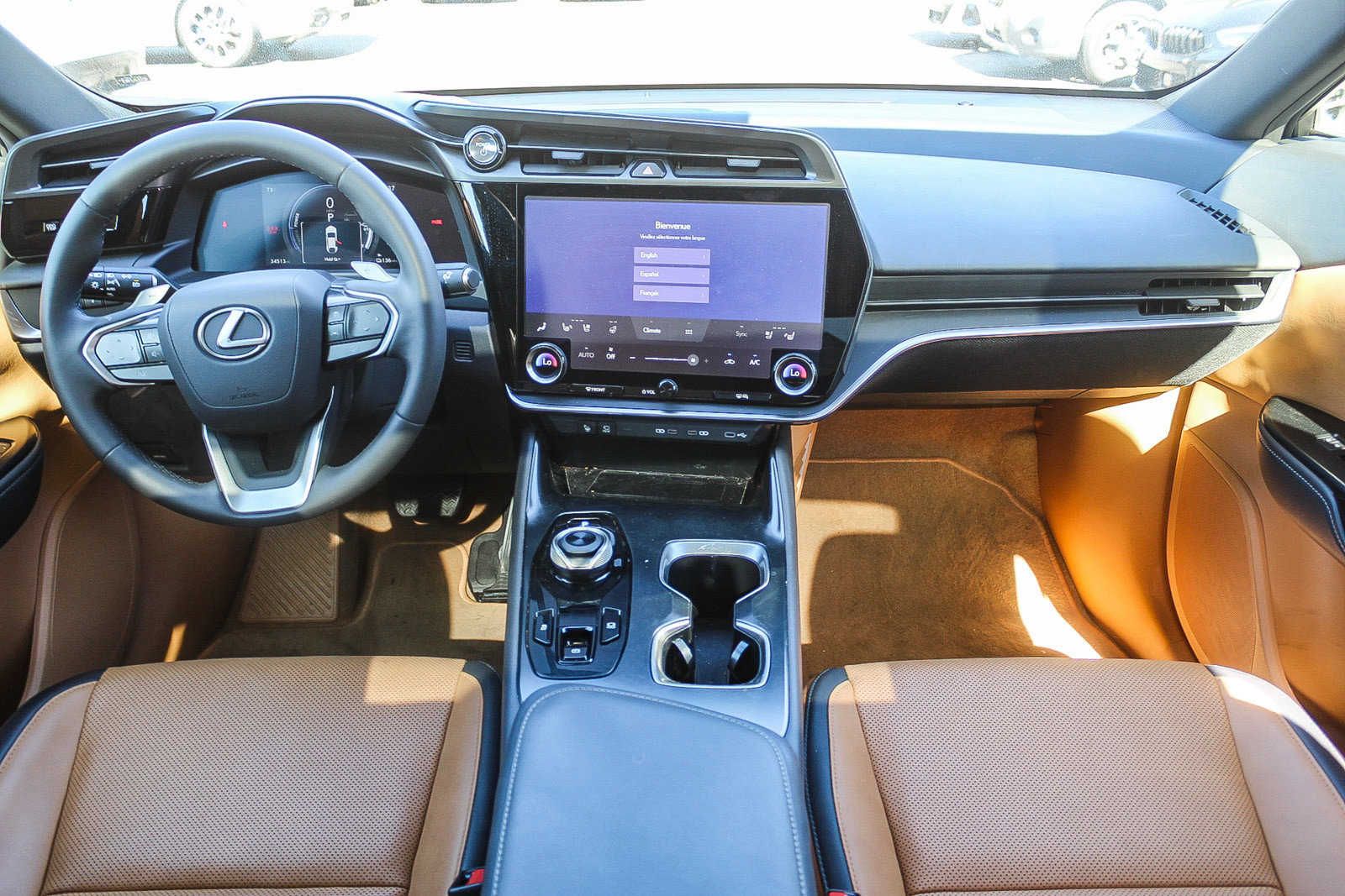 Used 2023 Lexus RZ 450e Premium image 12