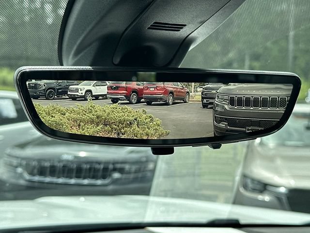 Certified 2021 GMC Yukon Denali w/ Denali Premium Package RWD image 36