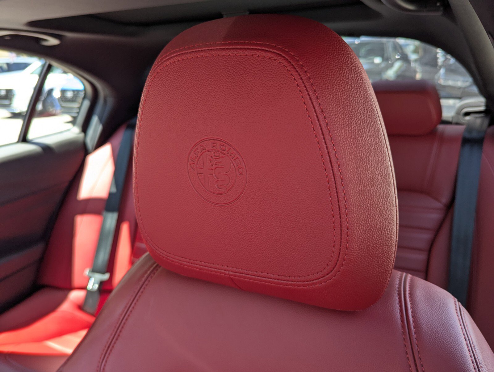 Used 2024 Alfa Romeo Giulia Veloce AWD/4WD image 26