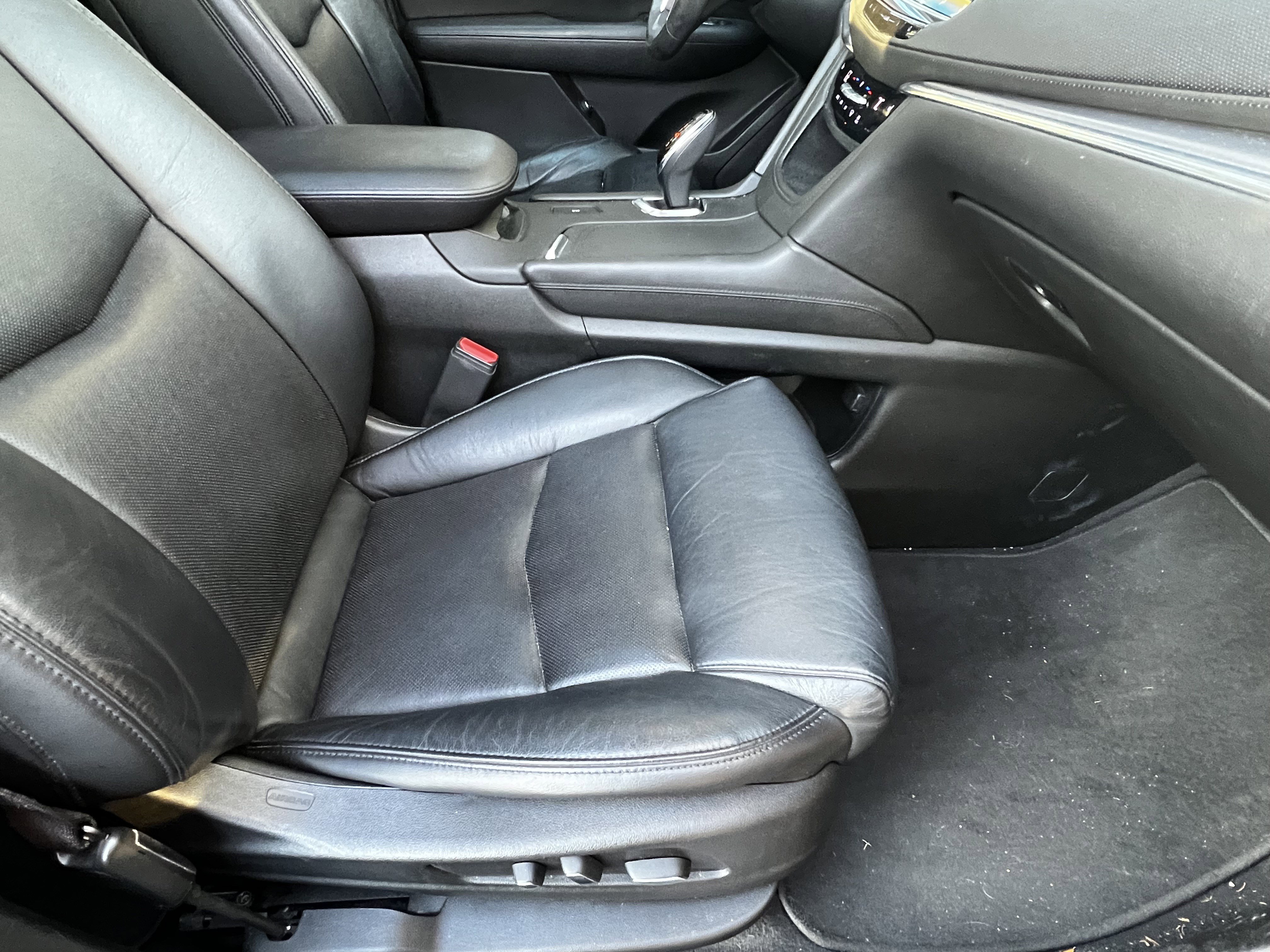 Used 2017 Cadillac XT5 Luxury image 45