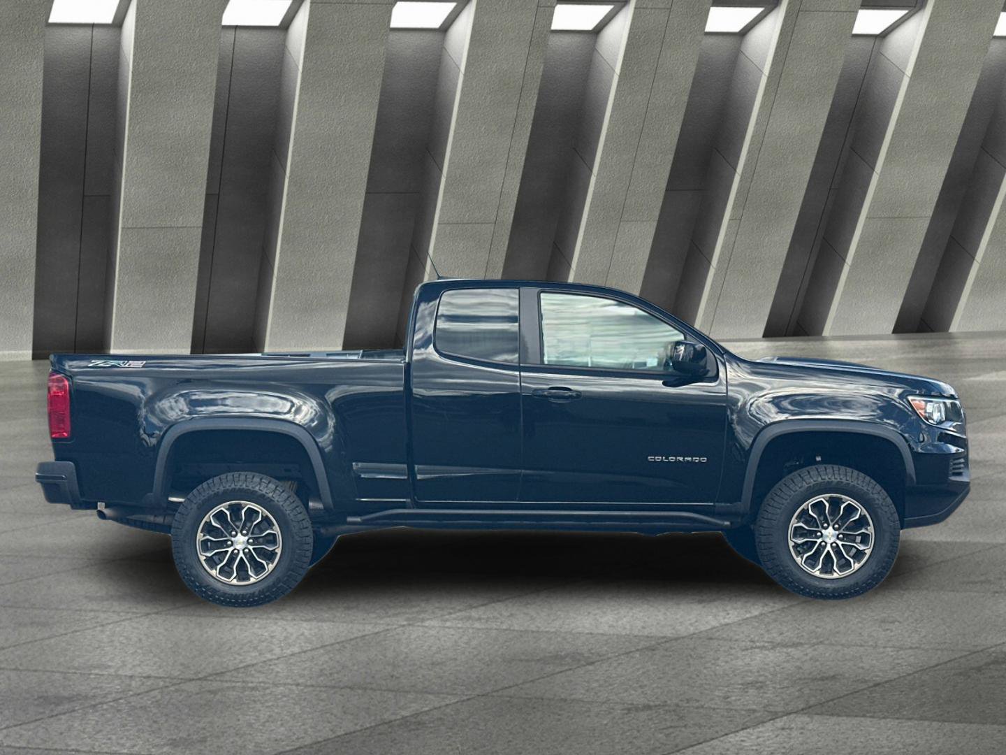 Used 2021 Chevrolet Colorado ZR2 AWD/4WD image 3