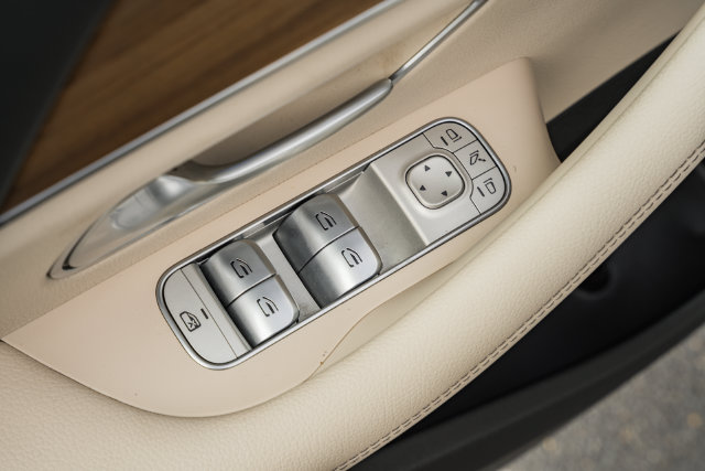 Certified 2024 Mercedes-Benz GLE 450 4MATIC image 39