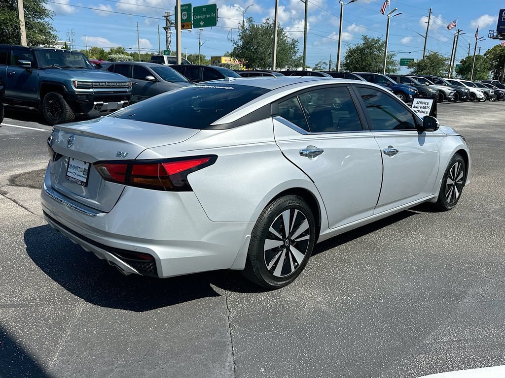Used 2021 Nissan Altima 2.5 SV w/ SV Premium Package FWD image 5