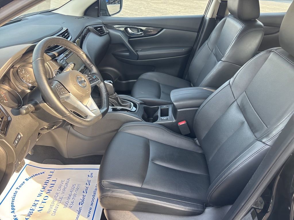 Used 2022 Nissan Rogue Sport SL image 8