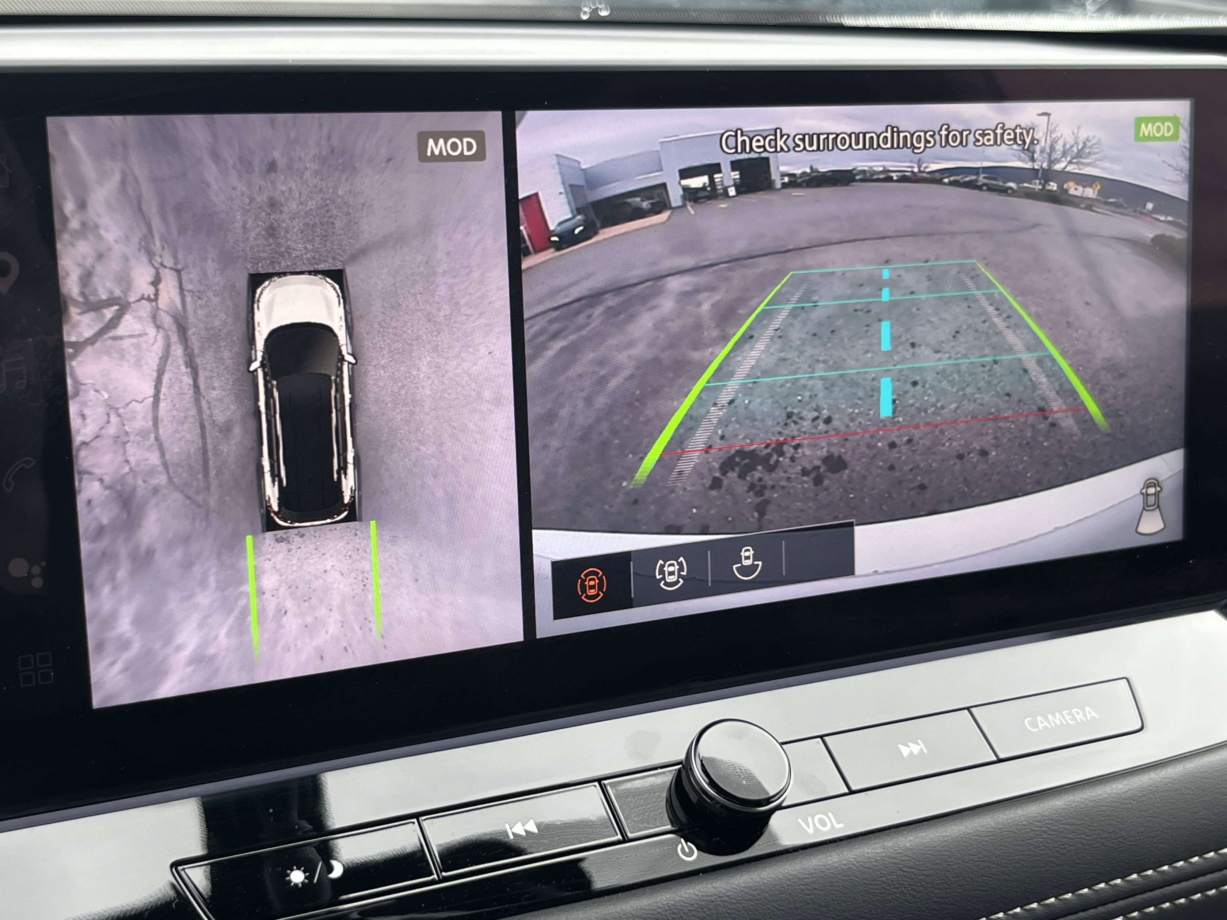 Used 2024 Nissan Rogue SL image 31