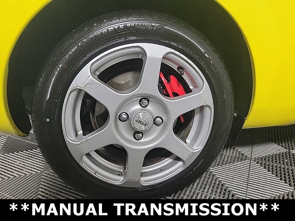 Used 2002 Toyota MR2 image 8