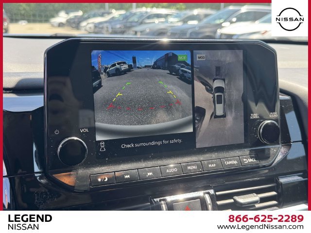 Used 2024 Nissan Pathfinder SL AWD/4WD image 29