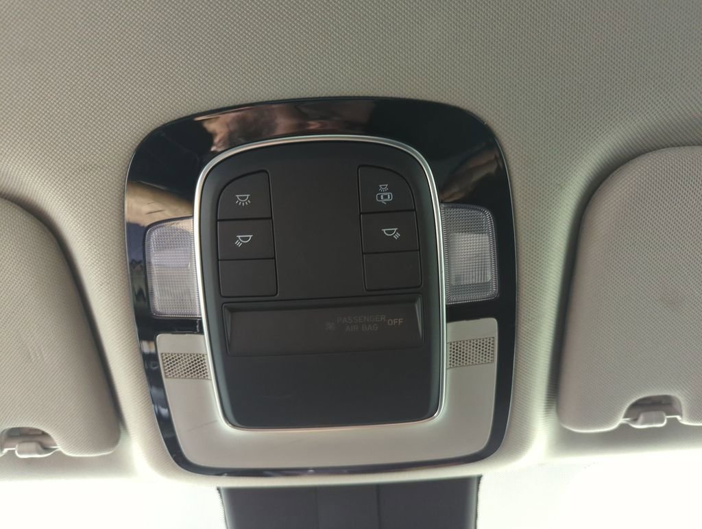 Used 2021 Hyundai Santa Fe SE FWD image 30
