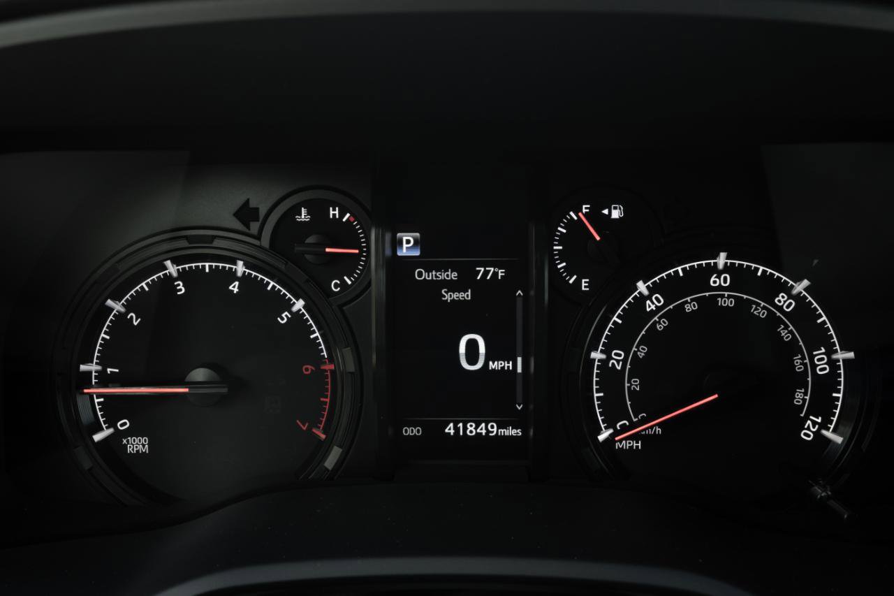 Used 2024 Toyota 4Runner SR5 image 28