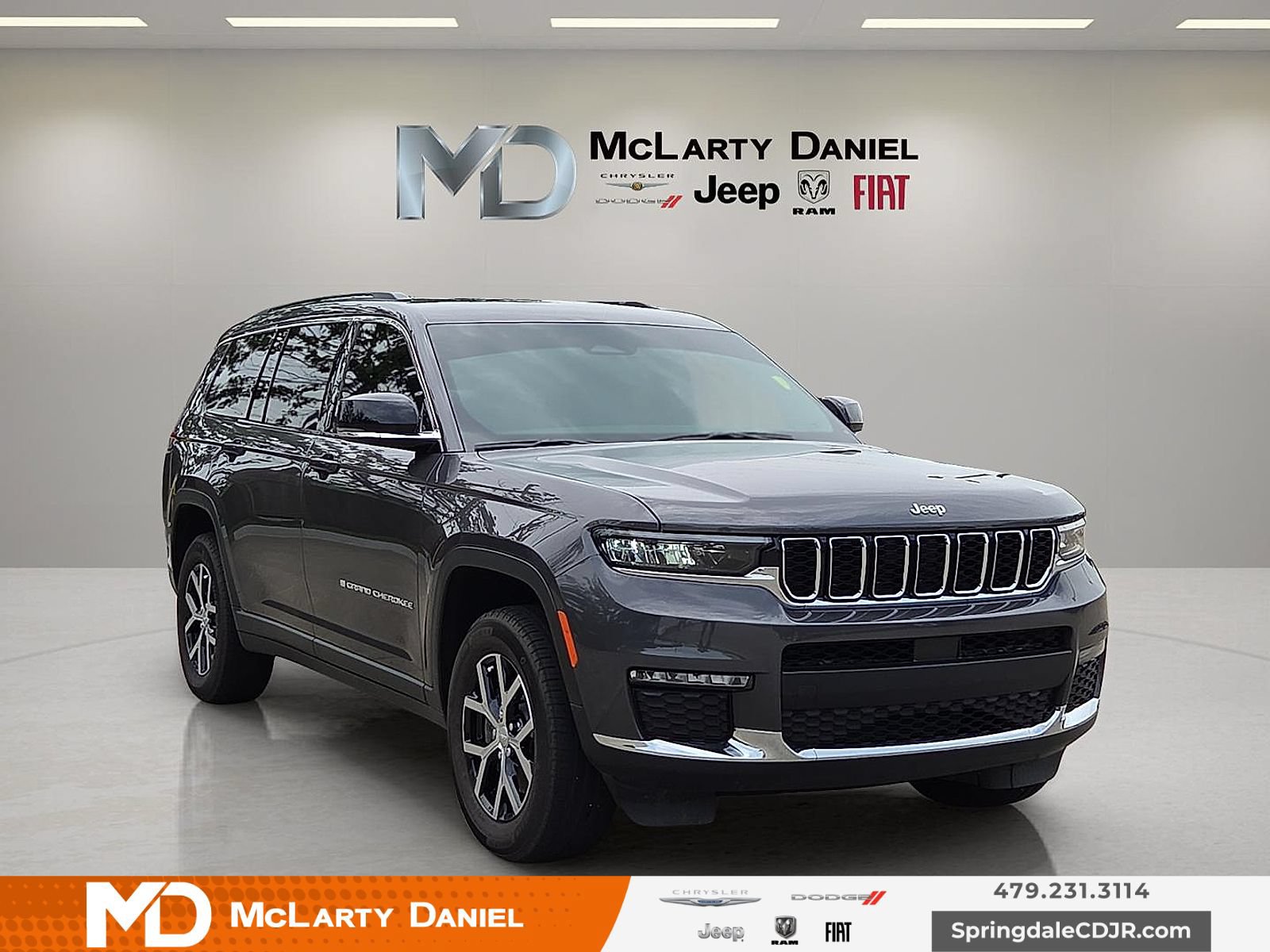 Used 2025 Jeep Grand Cherokee L Limited w/ Trailer Tow Package AWD/4WD video 1