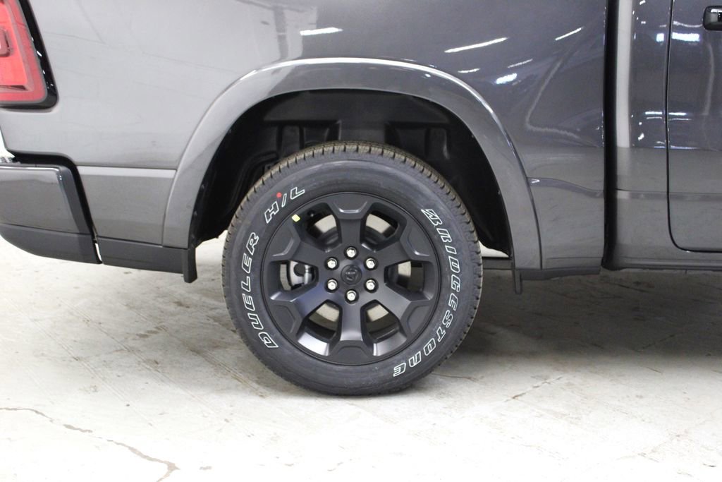 New 2026 RAM 1500 4x4 Crew Cab image 35
