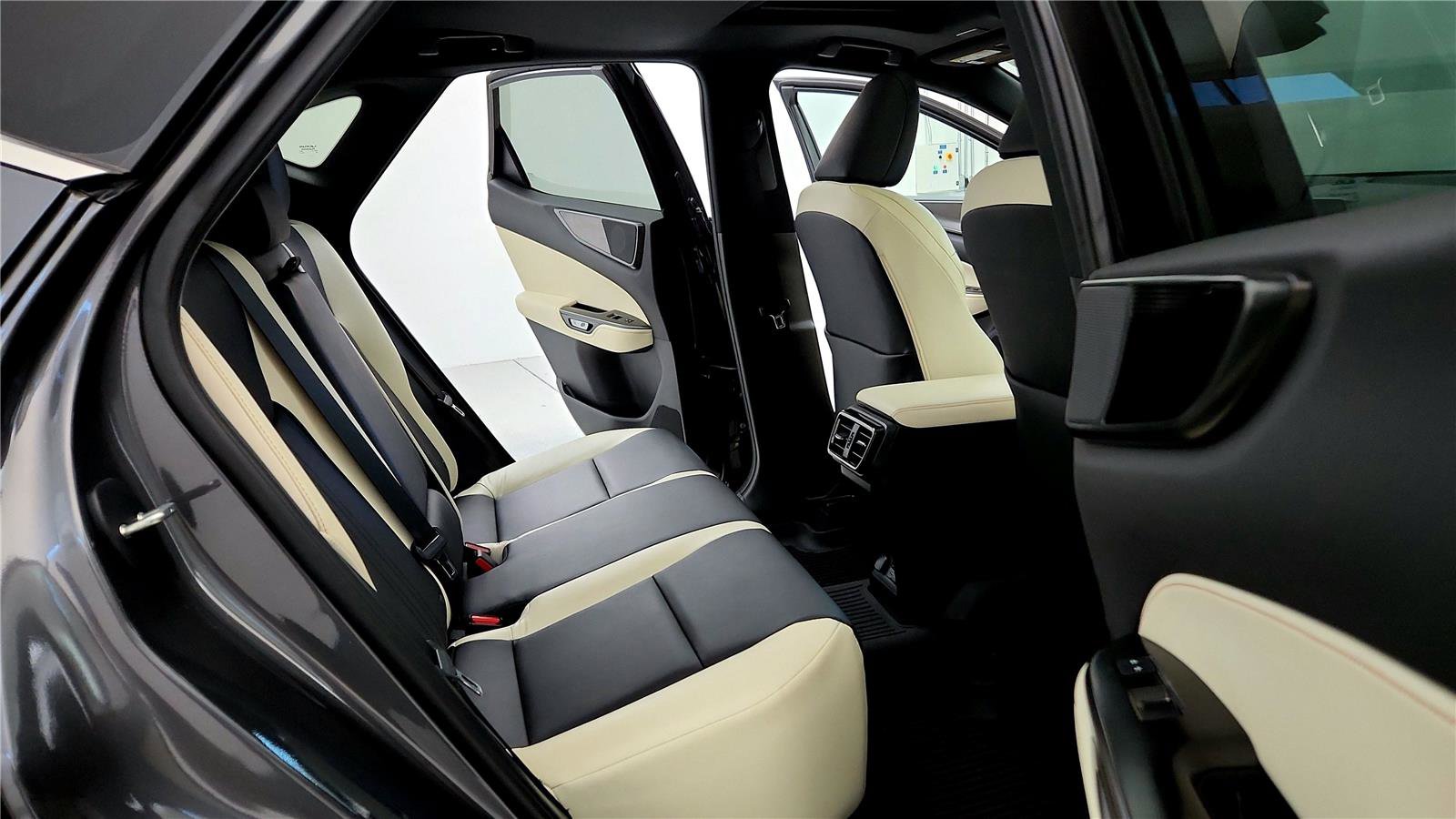 Used 2024 Lexus NX 350 NX 350 w/ Cold Area Package image 18