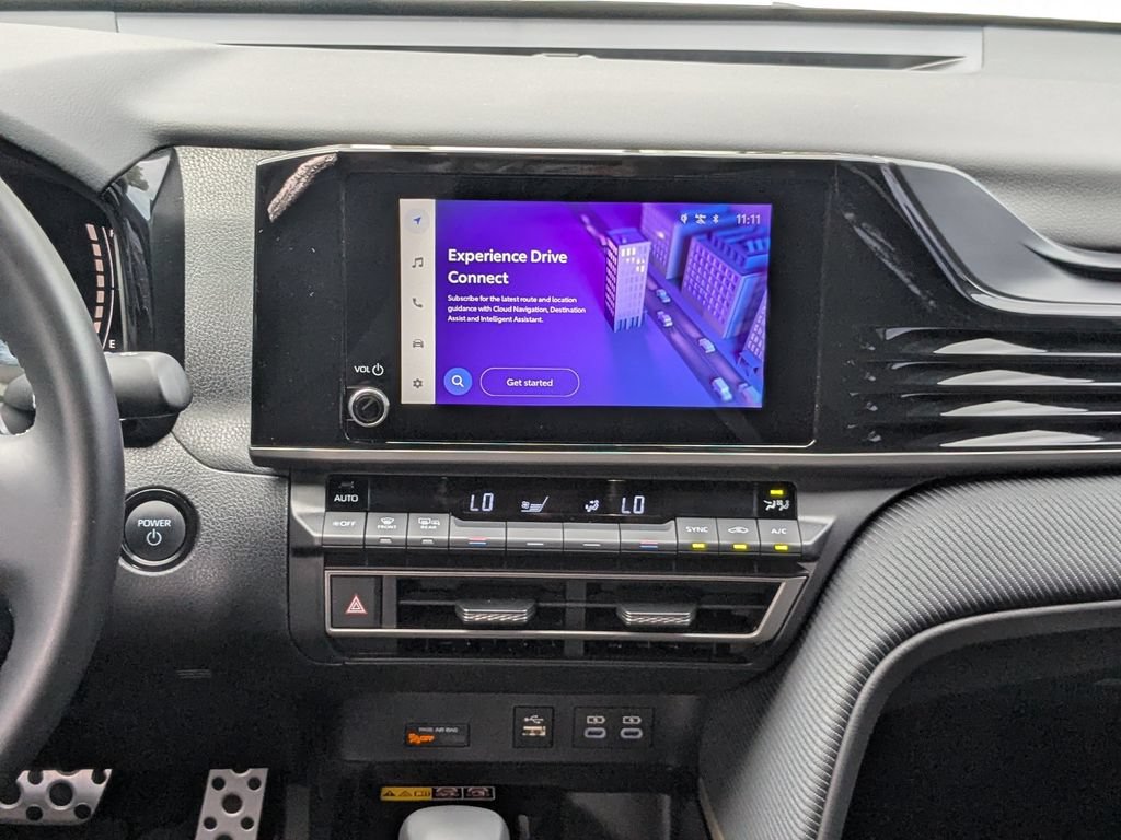 Certified 2025 Toyota Camry SE FWD image 18