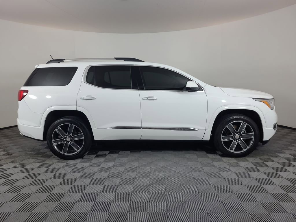 Used 2019 GMC Acadia Denali w/ Technology Package image 2