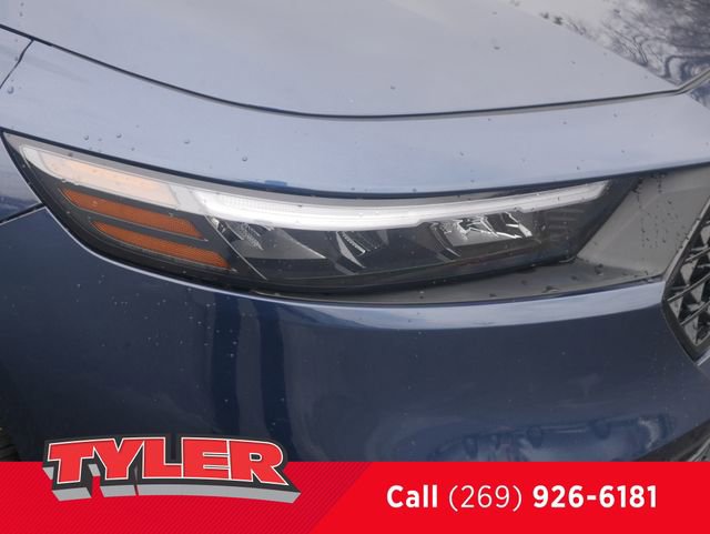 Used 2024 Honda Accord EX image 10