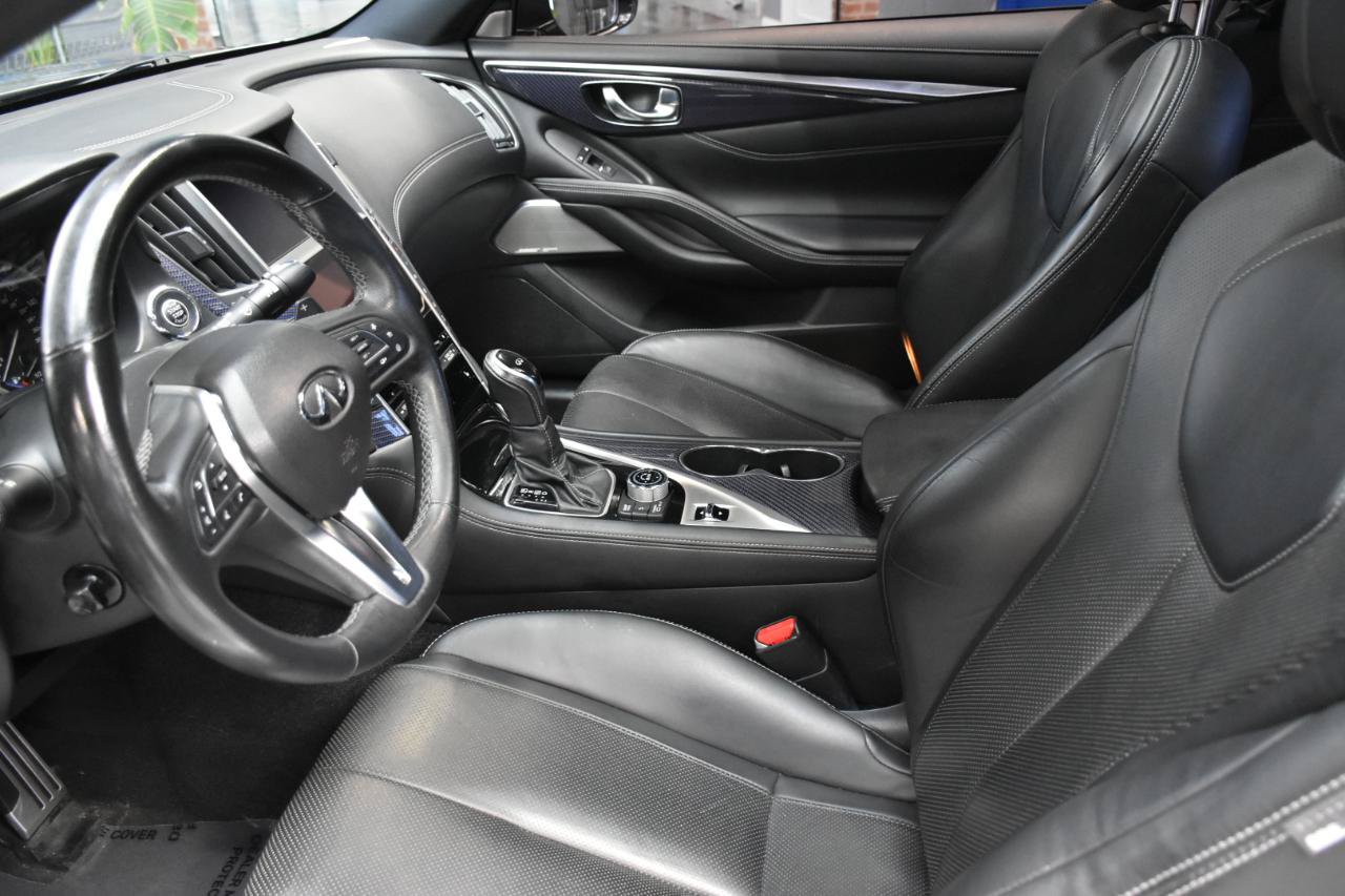 Used 2017 INFINITI Q60 Red Sport 400 AWD/4WD image 35