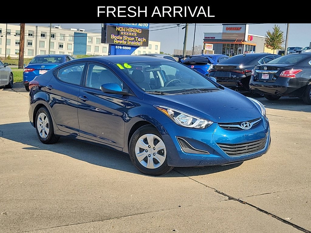 Used 2016 Hyundai Elantra SE FWD image 23