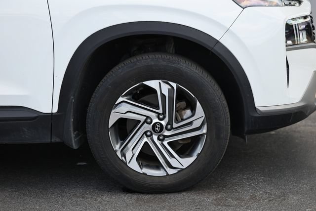 Used 2023 Hyundai Santa Fe SE AWD/4WD image 5