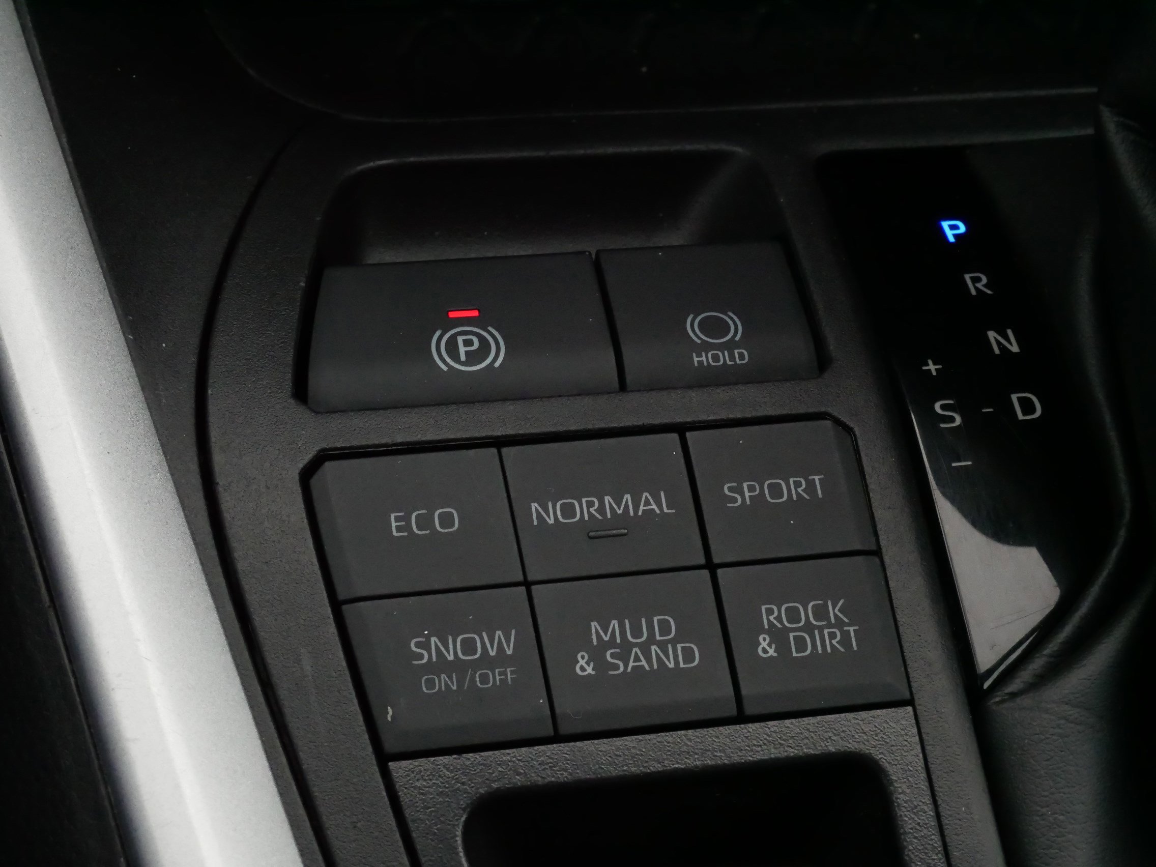 Certified 2024 Toyota RAV4 LE image 28