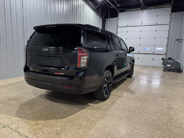 Used 2024 Chevrolet Suburban RST w/ Luxury Package AWD/4WD image 6