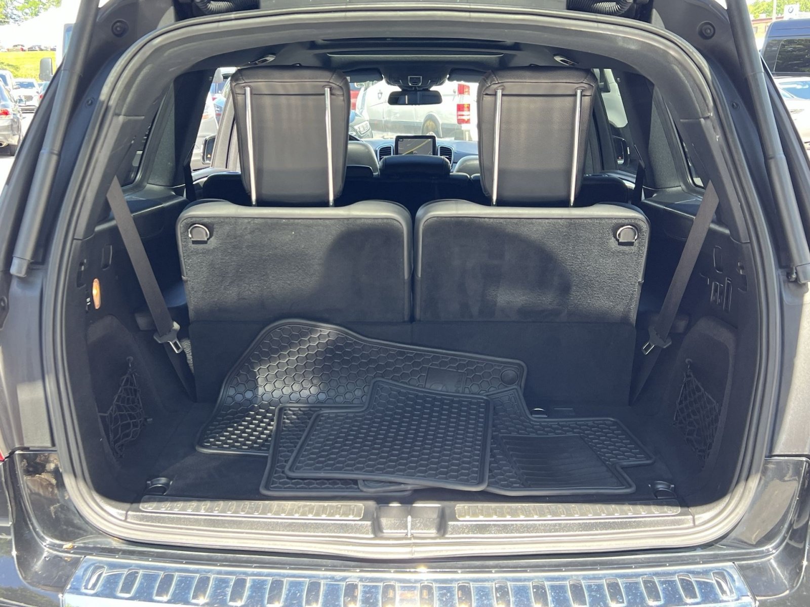 Used 2017 Mercedes-Benz GLS 450 4MATIC image 32
