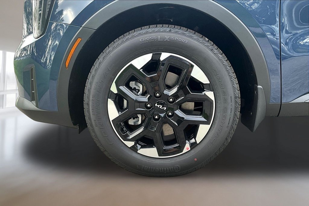 New 2026 Kia Sorento S w/ S Panoramic Sunroof Package FWD image 13