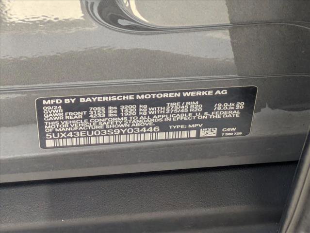 Used 2025 BMW X5 xDrive50e AWD/4WD image 23