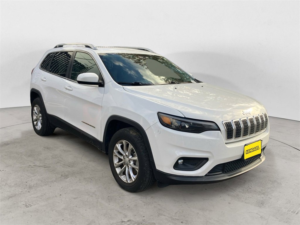 Used 2019 Jeep Cherokee Latitude w/ Popular Appearance Group image 3