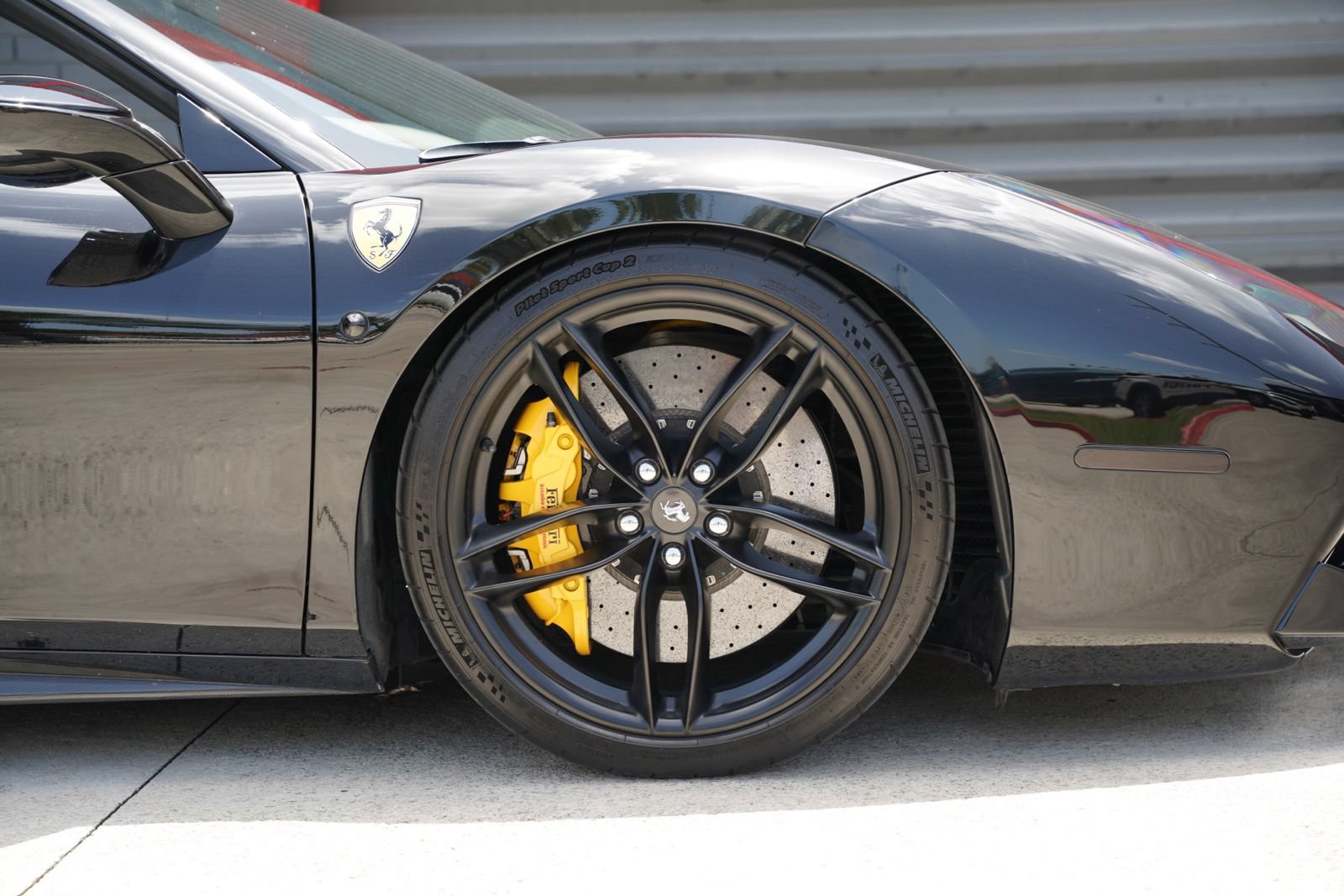 Used 2016 Ferrari 488 Spider RWD image 8