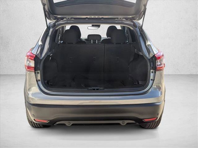 Used 2020 Nissan Rogue Sport S image 6