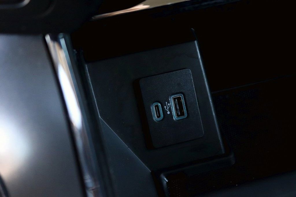 Used 2022 Ford F150 Lariat image 25