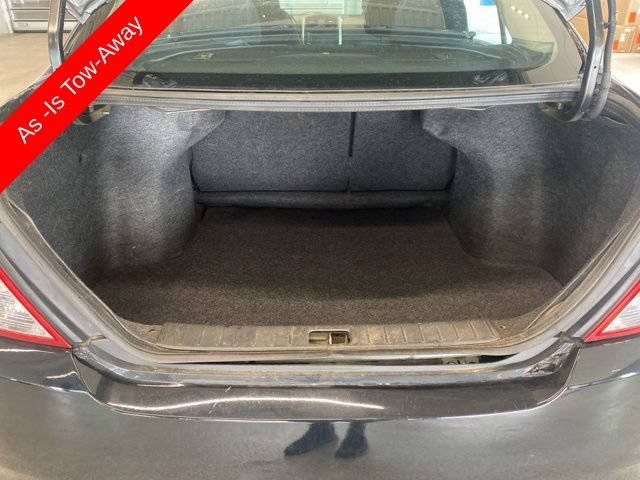 Used 2019 Nissan Versa SV FWD image 7