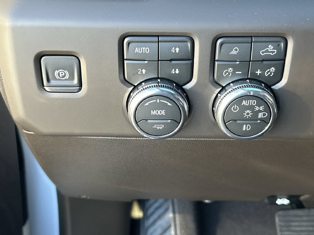 Used 2026 GMC Sierra 1500 Denali AWD/4WD image 18