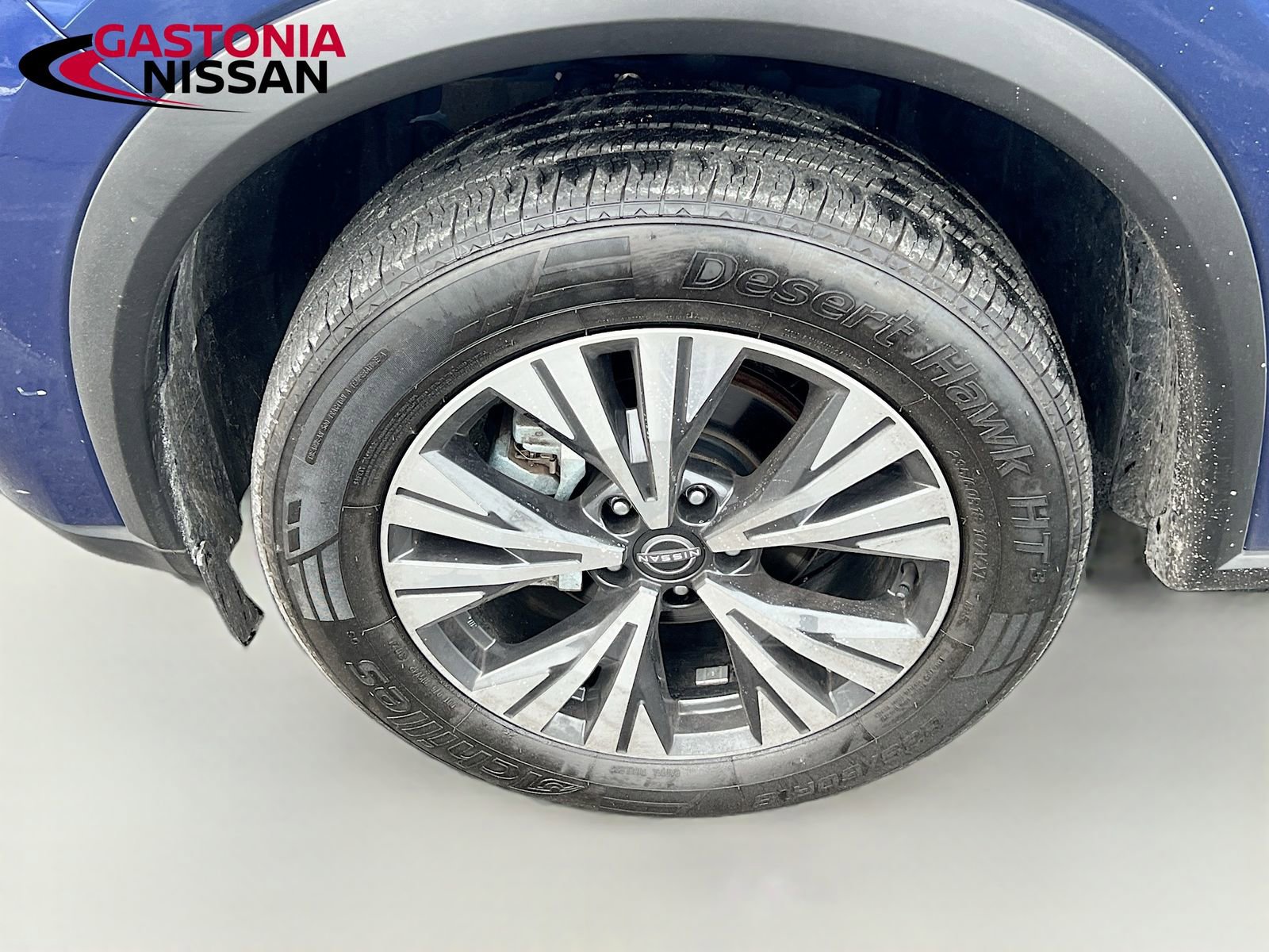 Used 2023 Nissan Rogue SV image 37