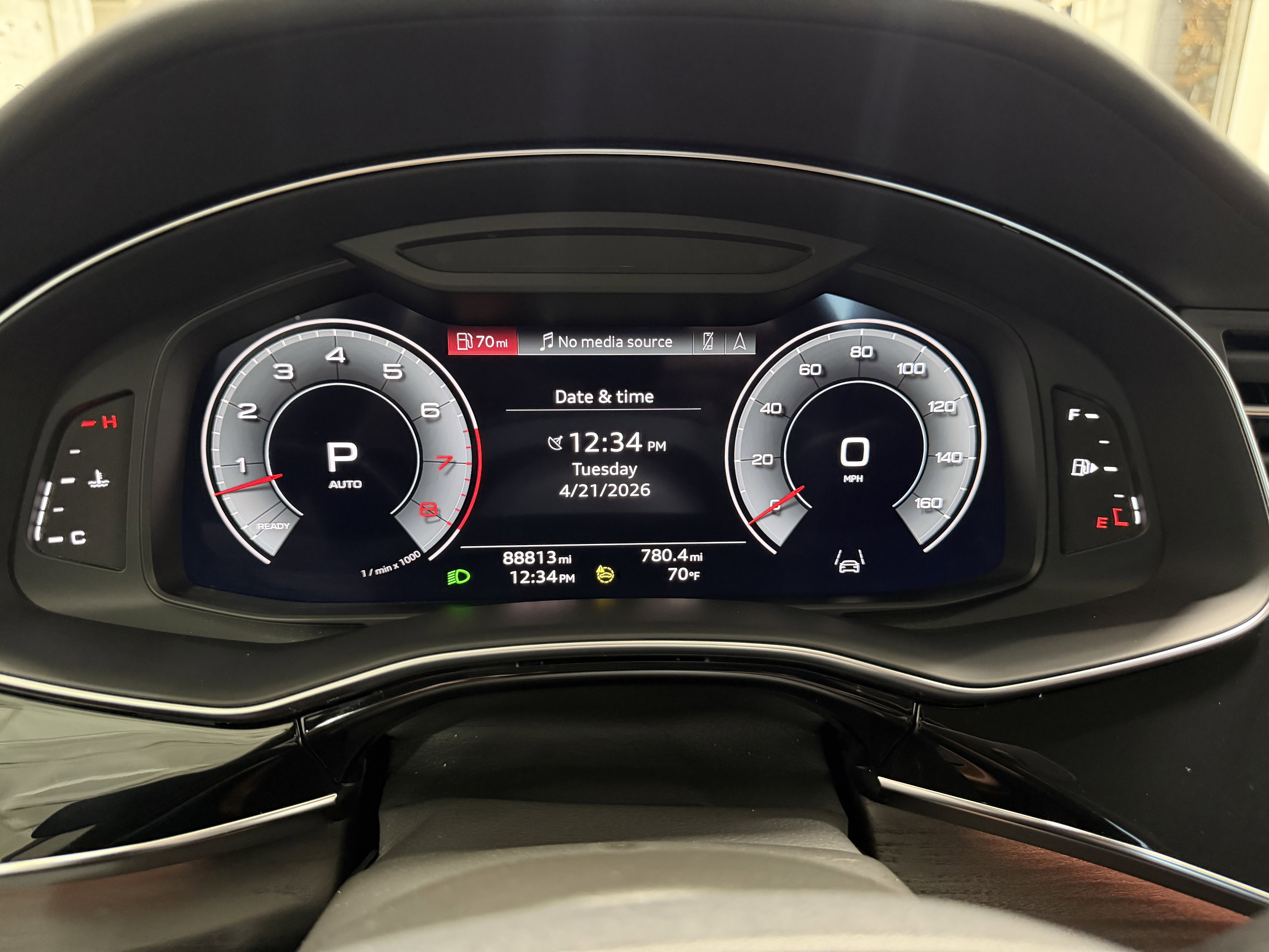Used 2021 Audi Q8 Prestige w/ Prestige Package AWD/4WD image 13