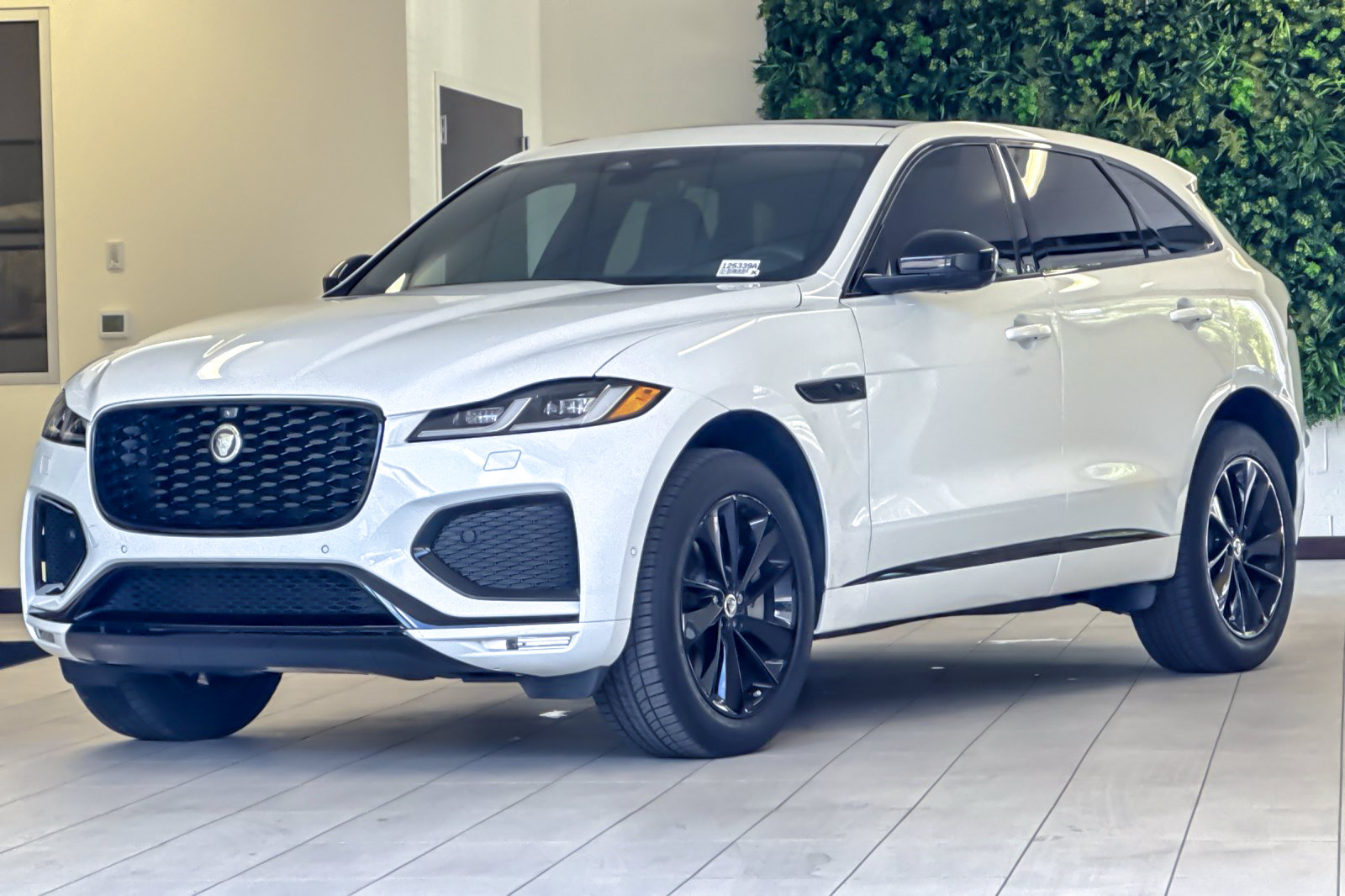 Used 2026 Jaguar F-PACE R-Dynamic S AWD/4WD image 8