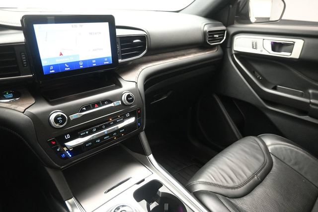 Used 2020 Ford Explorer Platinum AWD/4WD image 31