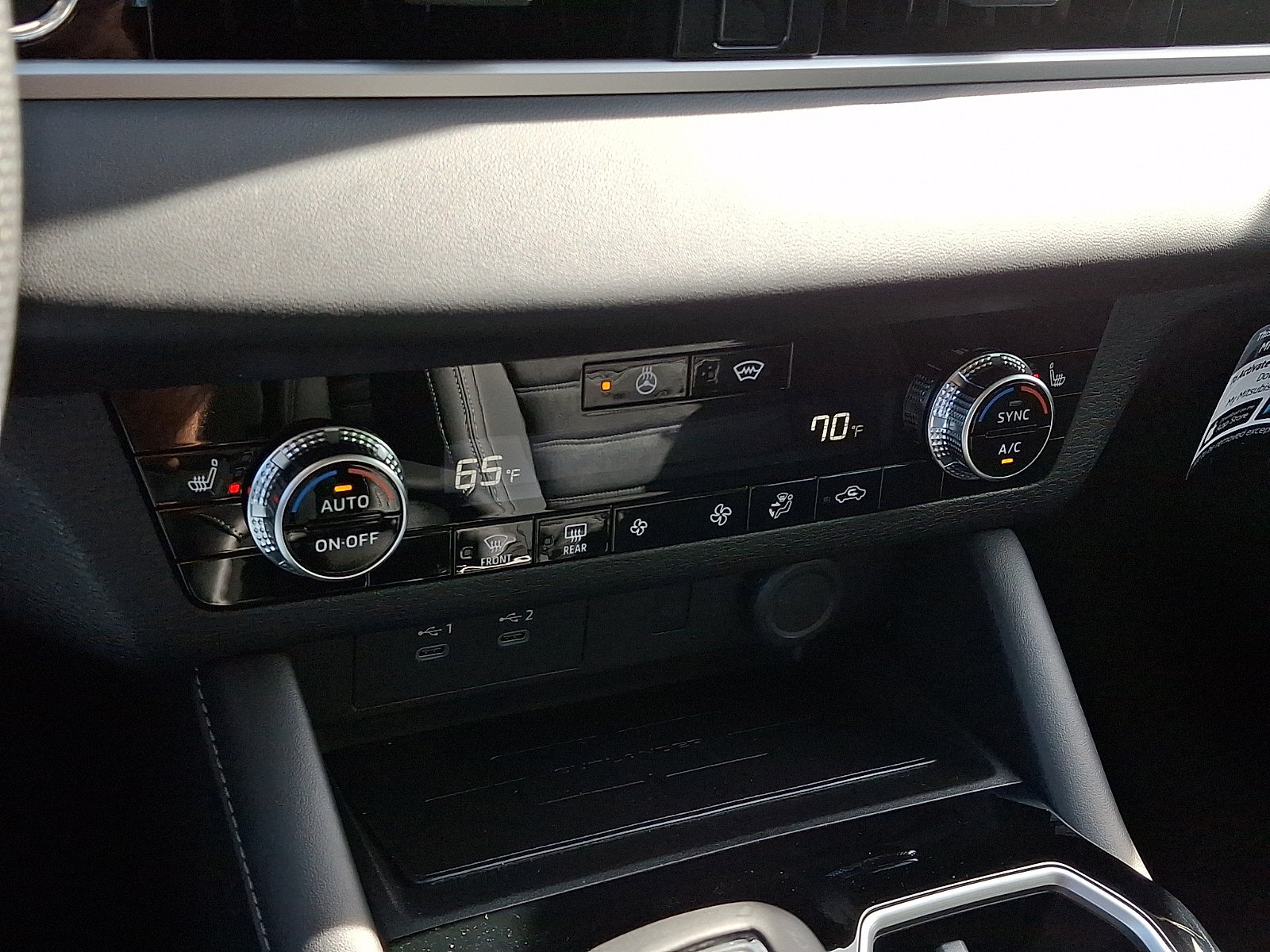 New 2026 Mitsubishi Outlander SE AWD/4WD image 14
