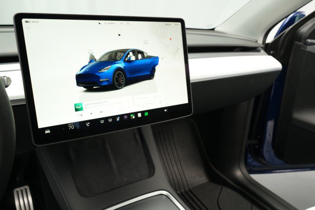 Used 2025 Tesla Model Y Performance AWD/4WD image 27