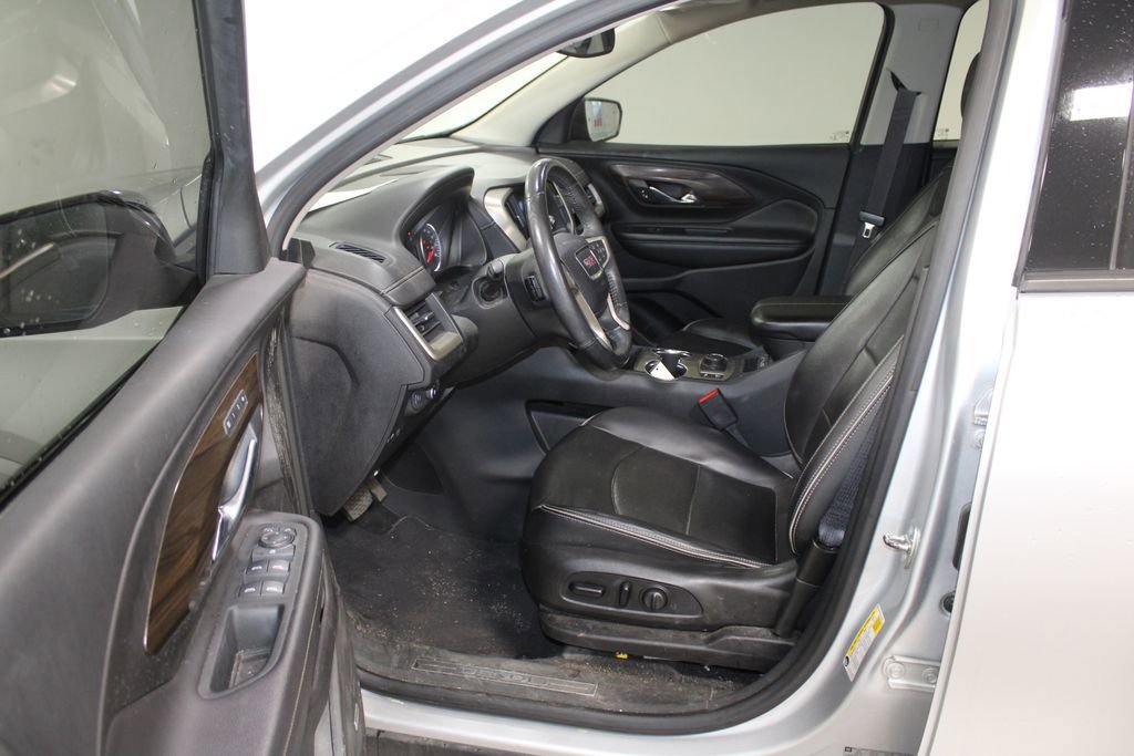 Used 2018 GMC Terrain Denali w/ Comfort Package image 36