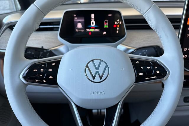 New 2025 Volkswagen ID. Buzz Pro S Plus image 25