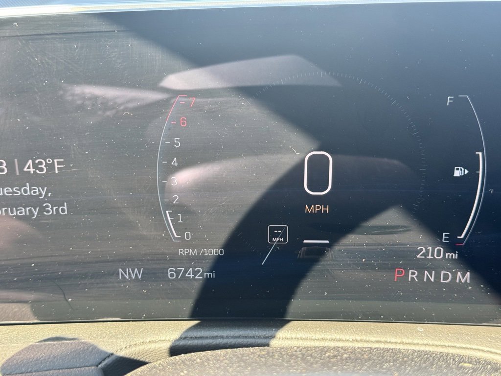 Certified 2025 Cadillac XT4 Premium Luxury image 14