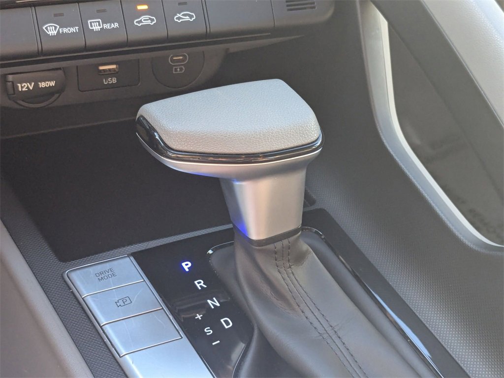 Used 2024 Hyundai Elantra SEL image 17