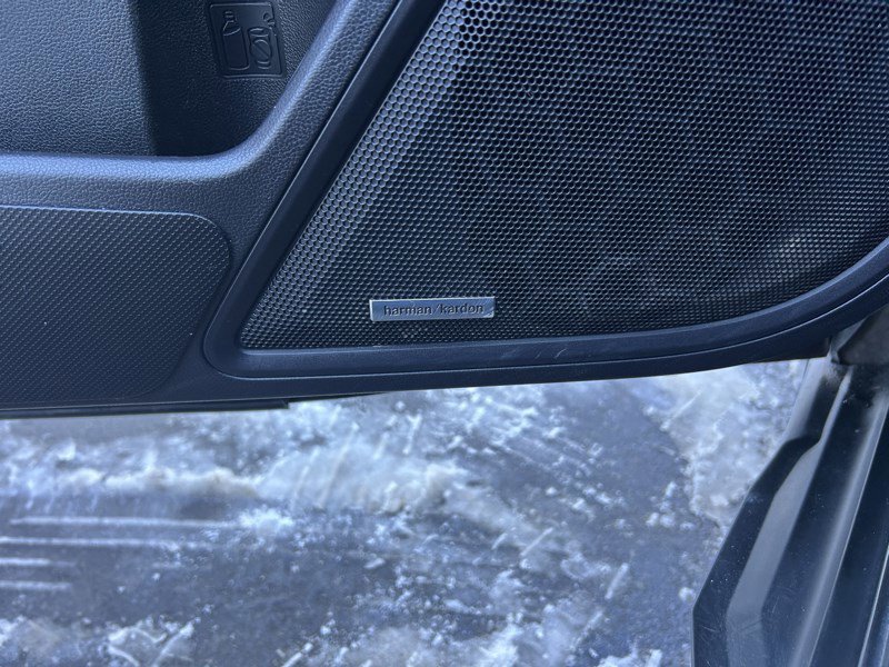 Used 2023 Subaru Outback Limited image 32