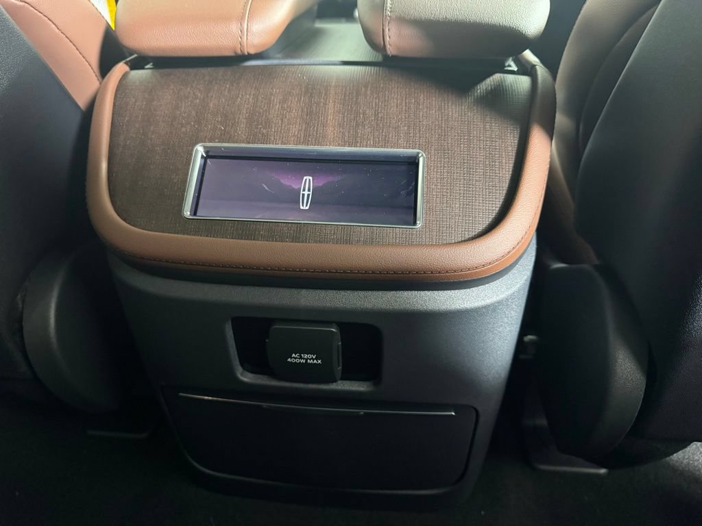 New 2026 Lincoln Navigator Reserve AWD/4WD image 20