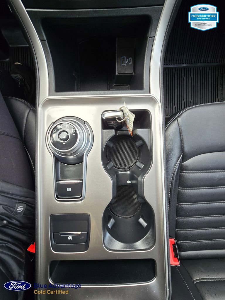 Used 2024 Ford Edge SEL w/ Convenience Package image 8