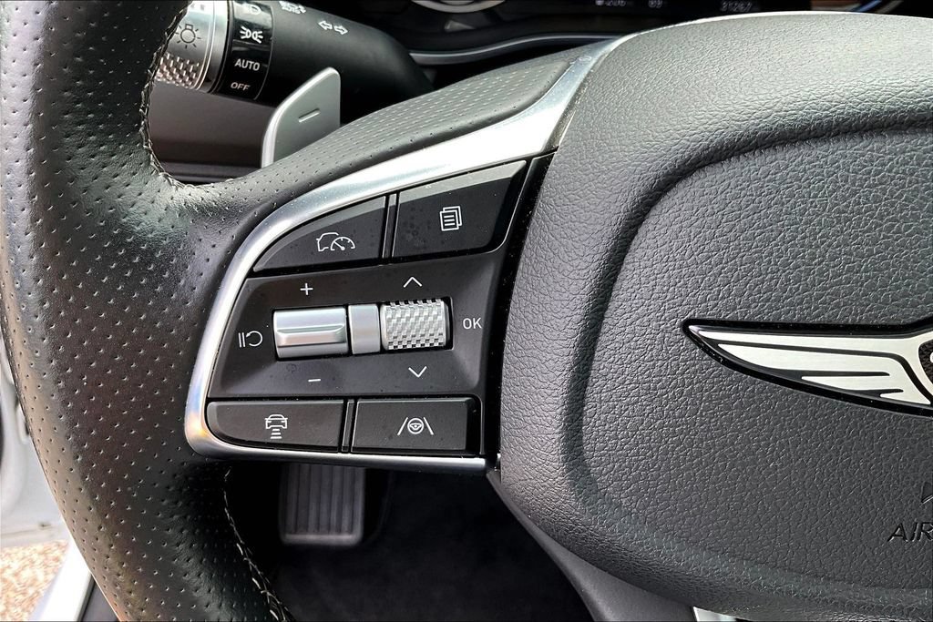 Used 2025 Genesis G70 2.5T RWD image 12