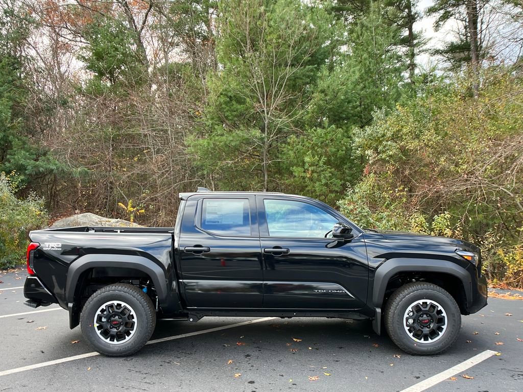 New 2025 Toyota Tacoma TRD Off-Road image 6