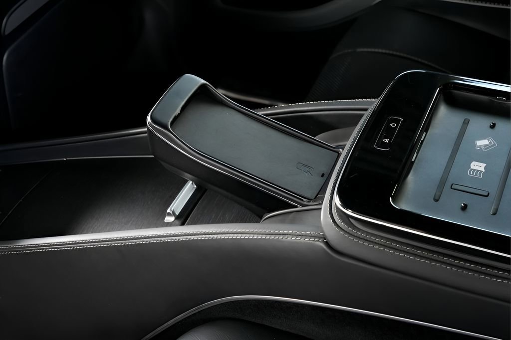 Used 2023 Mercedes-Benz Maybach GLS 600 4MATIC image 51